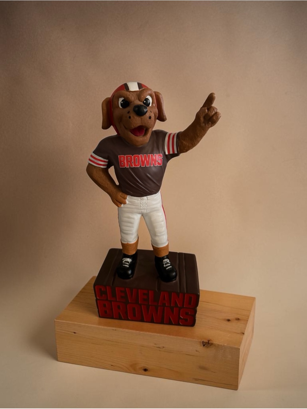 NFL Cleveland Browns Dog Mascot “Chomps” Figurine